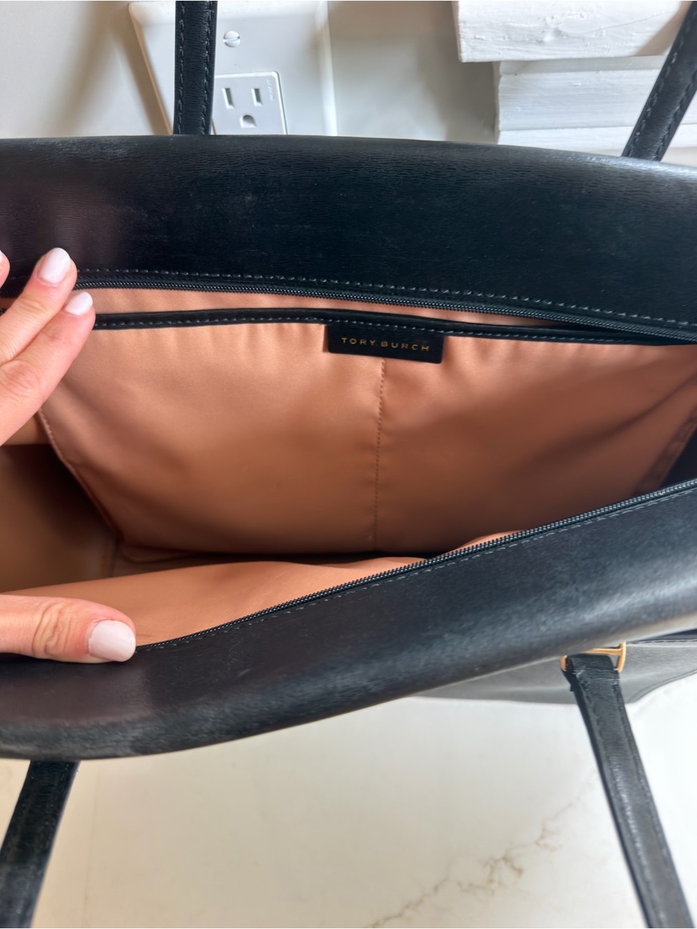 Tory Burch Black Leather Tote with Gold Logo - Picture 2 of 6